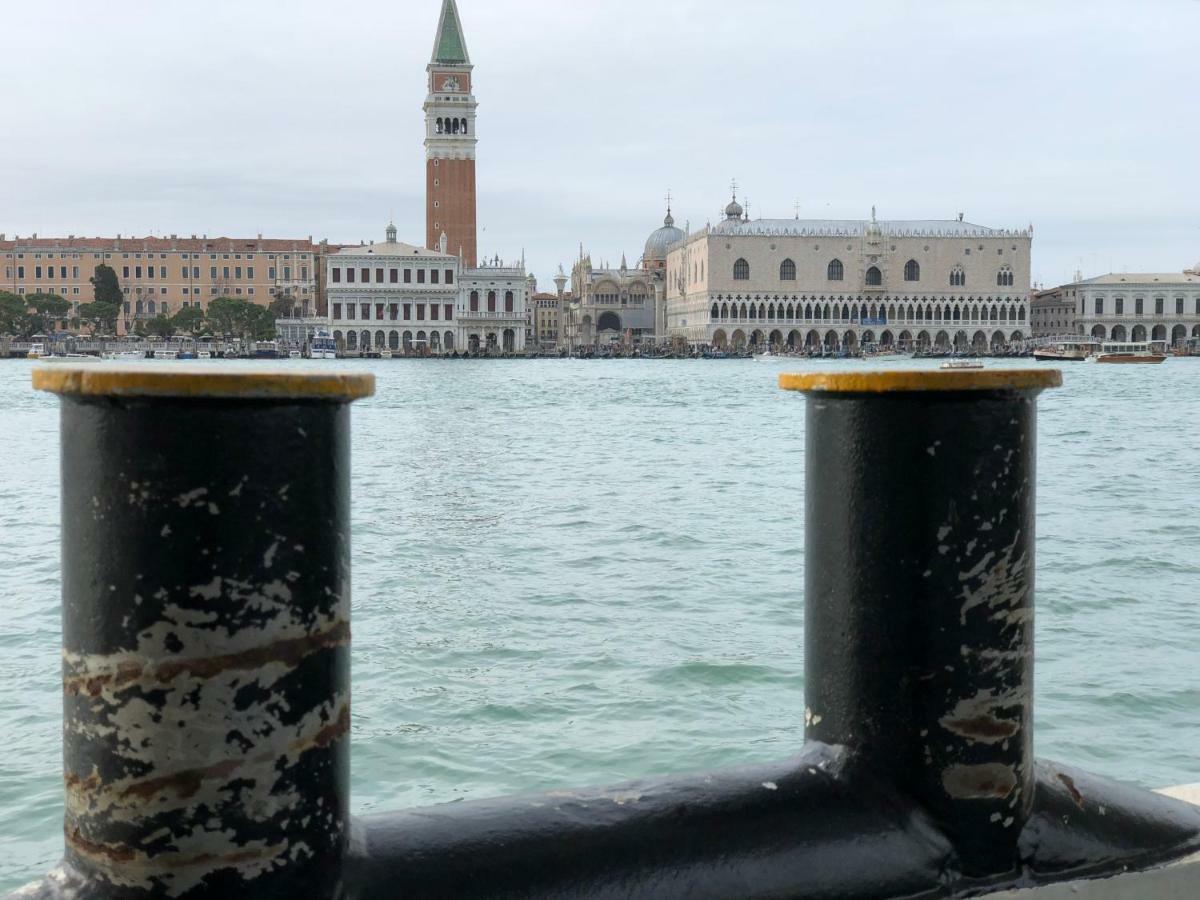 Ca Bonivento Lägenhet Venedig-Lido Exteriör bild